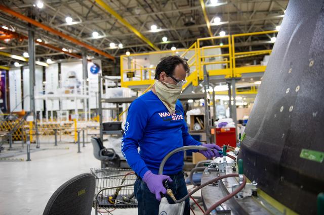 NASA image: Michoud Assembly Facility Employees Wear PPE As Site Transitions to Stage 3 of NASA’s Return-To-Work Framework